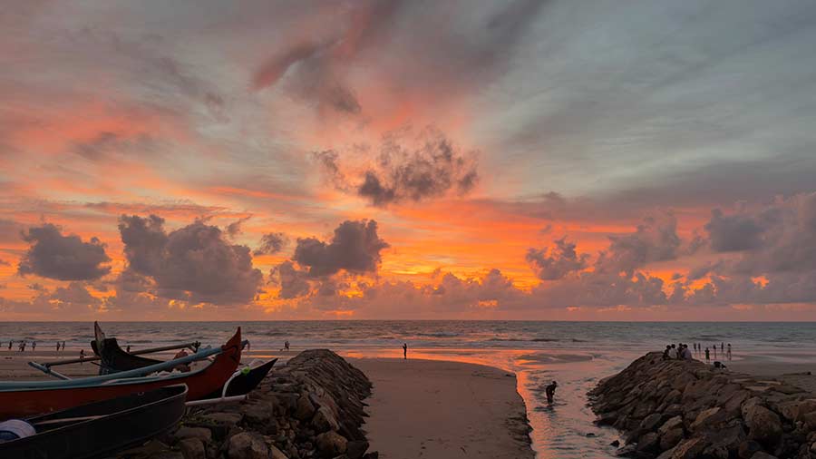 SUNSET BALI
